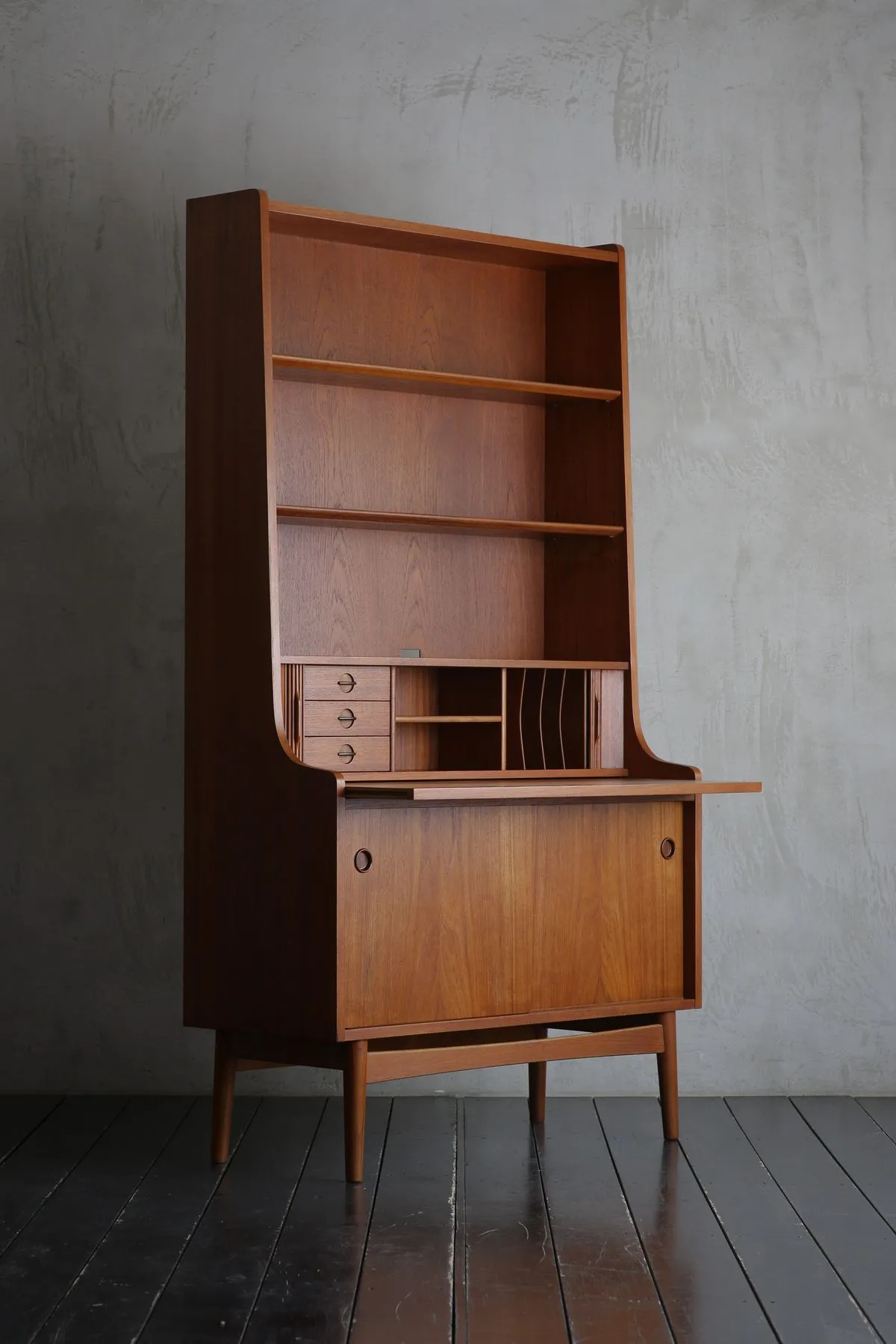 Буфет mid-century на заказ.Массив дерева/шпон