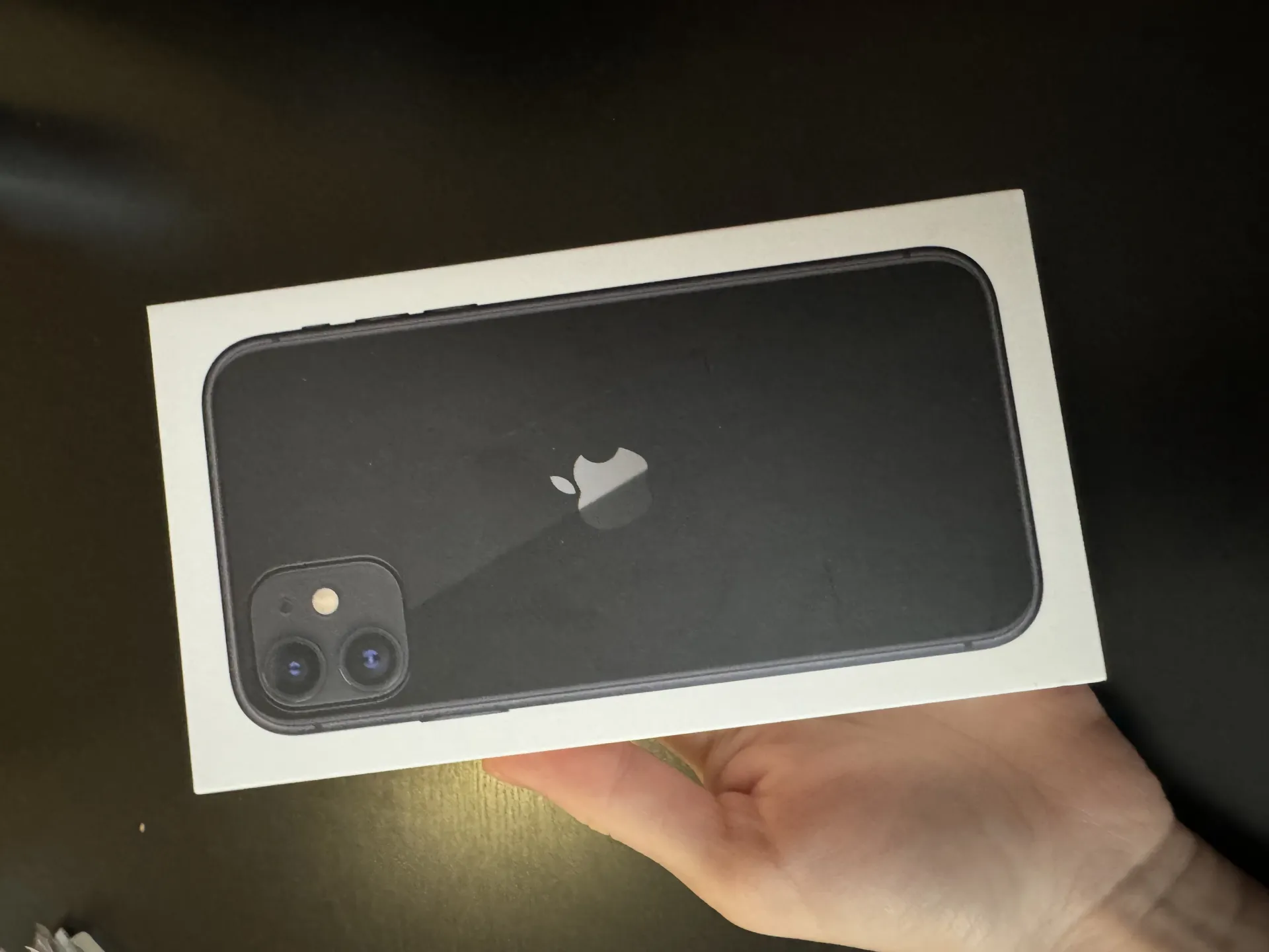 iPhone 11, 128 GB, SIM + eSIM, хорошее состояние