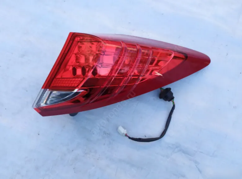 Фонарь задний правый Honda Civic 9 5D (12-14) ориг