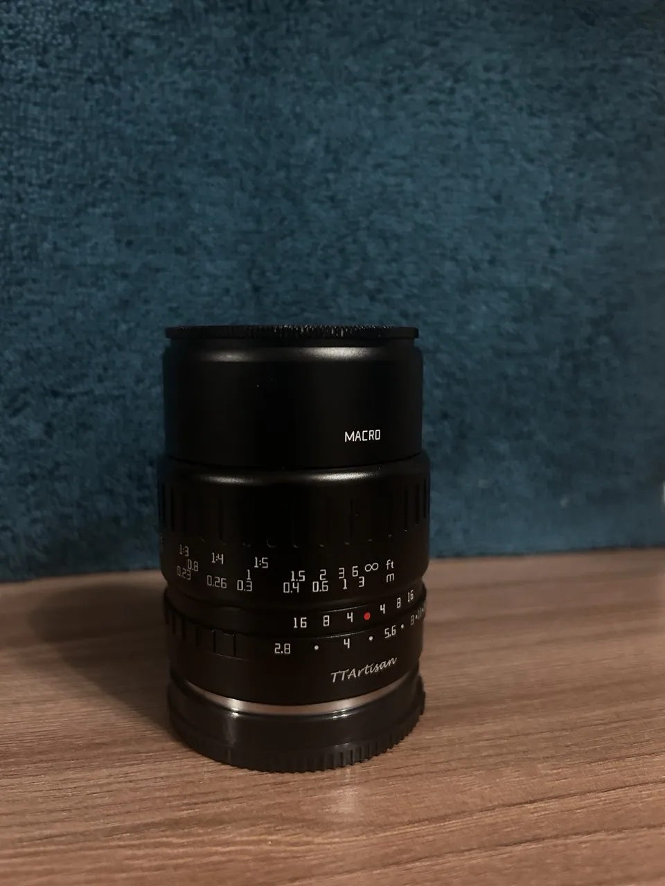 Объектив TTArtisan 40mm f/2.8 Macro Sony E